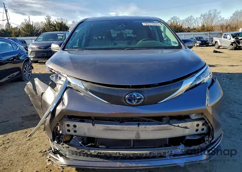 2021 Toyota Sienna Le from USA, damaged, VIN 5TDKRKEC5MS034385